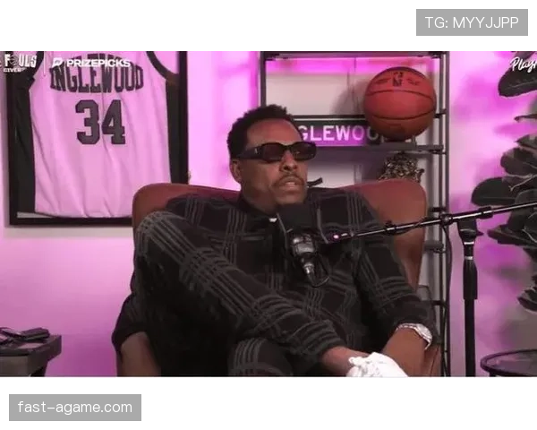 保罗·皮尔斯关键时刻高效单打拉开得分差距