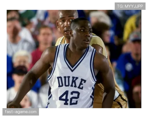 埃尔顿·布兰德内线强攻效率提升显著 拉开球队禁区威胁