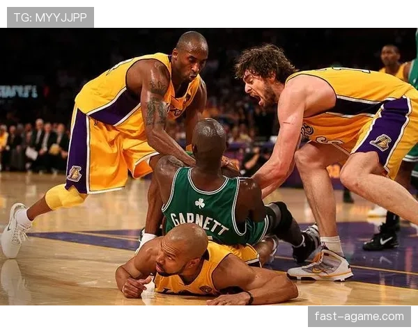 国际篮球比赛的三秒规则具体怎么判定？和NBA有何不同？